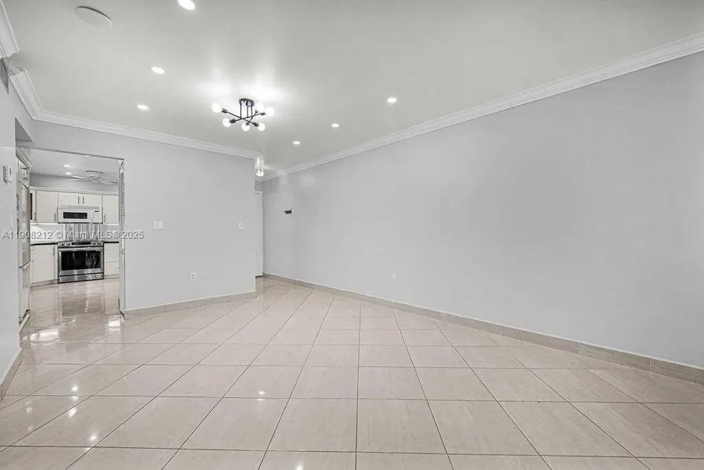4020 N Hills Drive Hollywood FL 33021