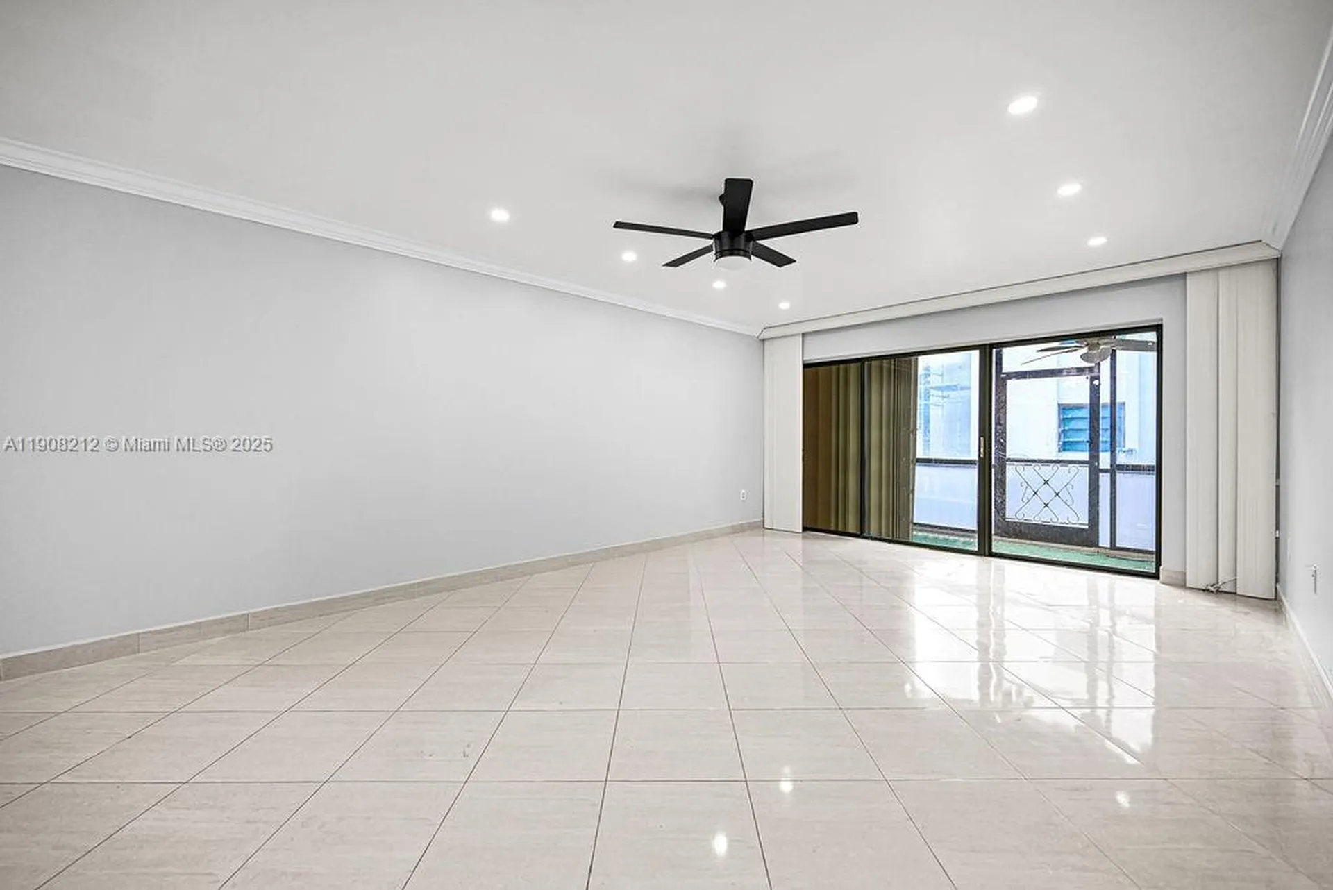 4020 N Hills Drive Hollywood FL 33021