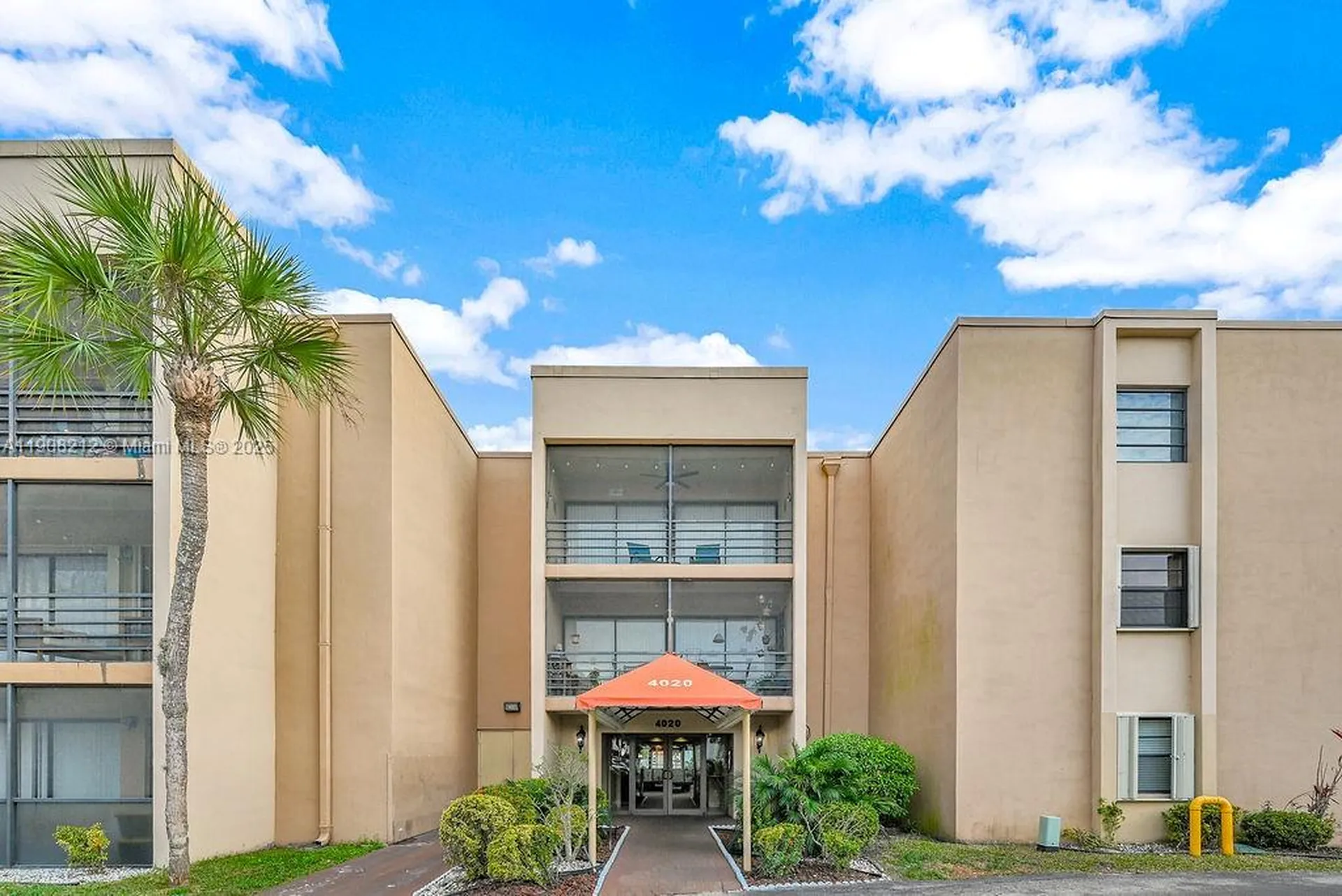 4020 N Hills Drive Hollywood FL 33021