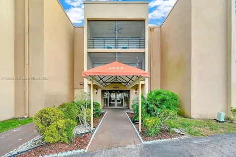 4020 N Hills Drive Hollywood FL 33021