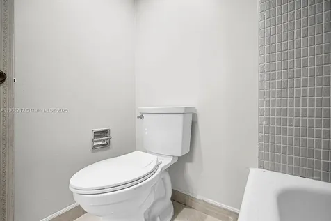 4020 N Hills Drive Hollywood FL 33021