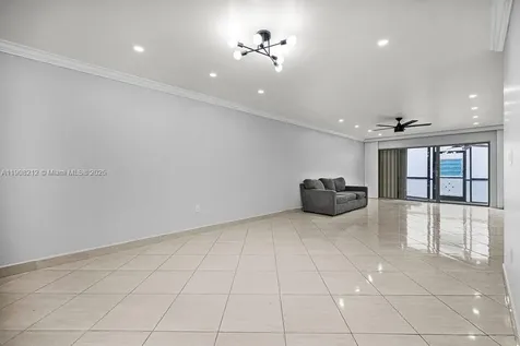 4020 N Hills Drive Hollywood FL 33021