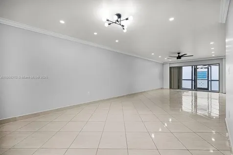 4020 N Hills Drive Hollywood FL 33021