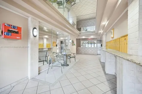4020 N Hills Drive Hollywood FL 33021