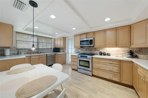 145 Harbour Way Bal Harbour FL 33154