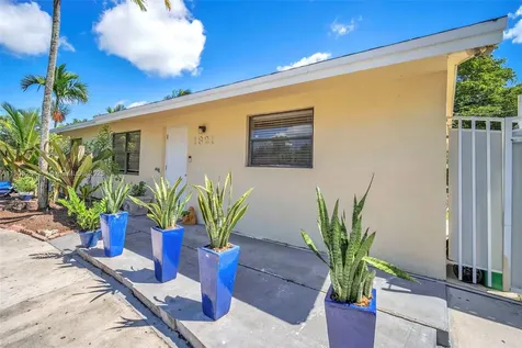 1821 SW 98th Terrace Miramar FL 33025