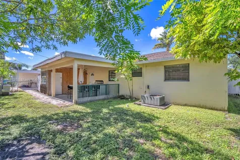 1821 SW 98th Terrace Miramar FL 33025