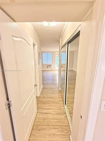 441 Collins Avenue Miami Beach FL 33139