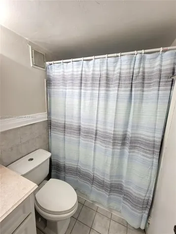 441 Collins Avenue Miami Beach FL 33139