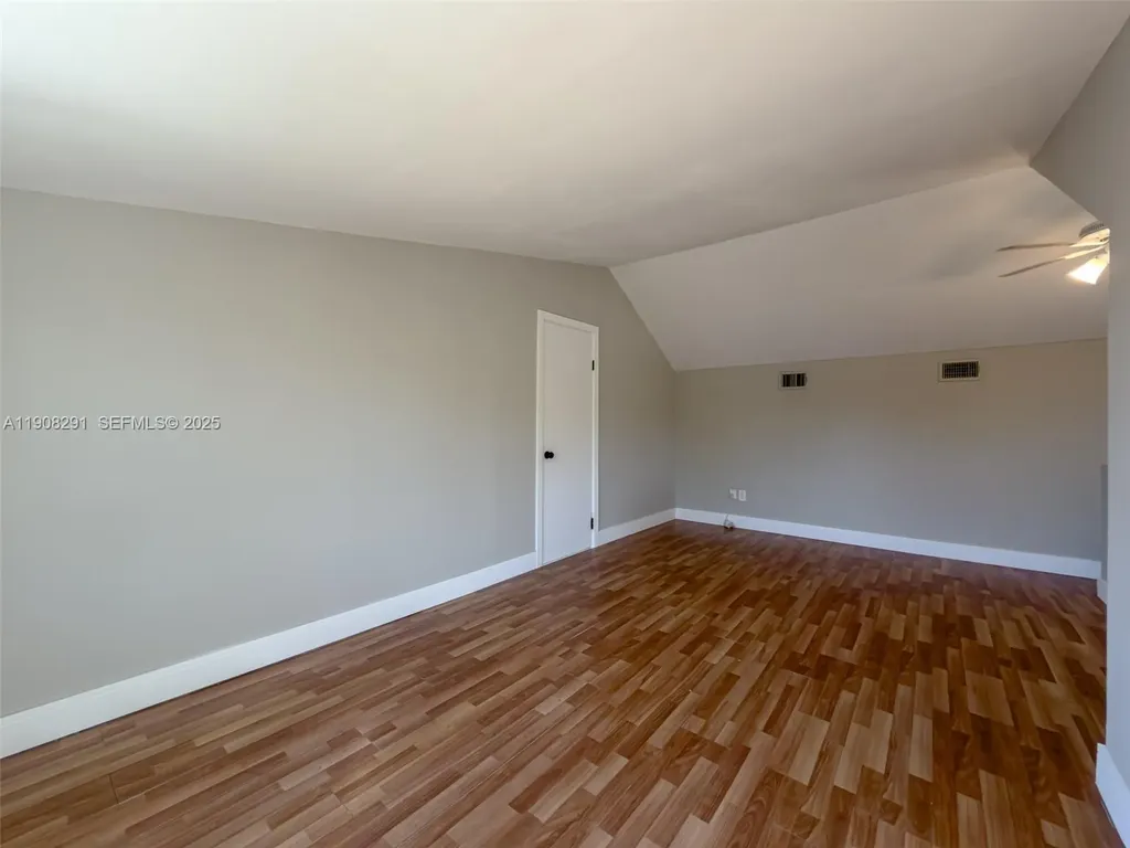 1813 SW 10th Street Fort Lauderdale FL 33312