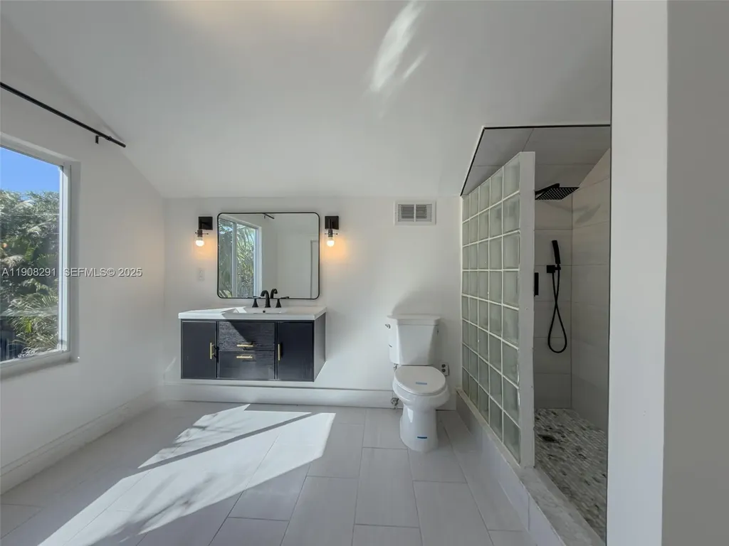 1813 SW 10th Street Fort Lauderdale FL 33312