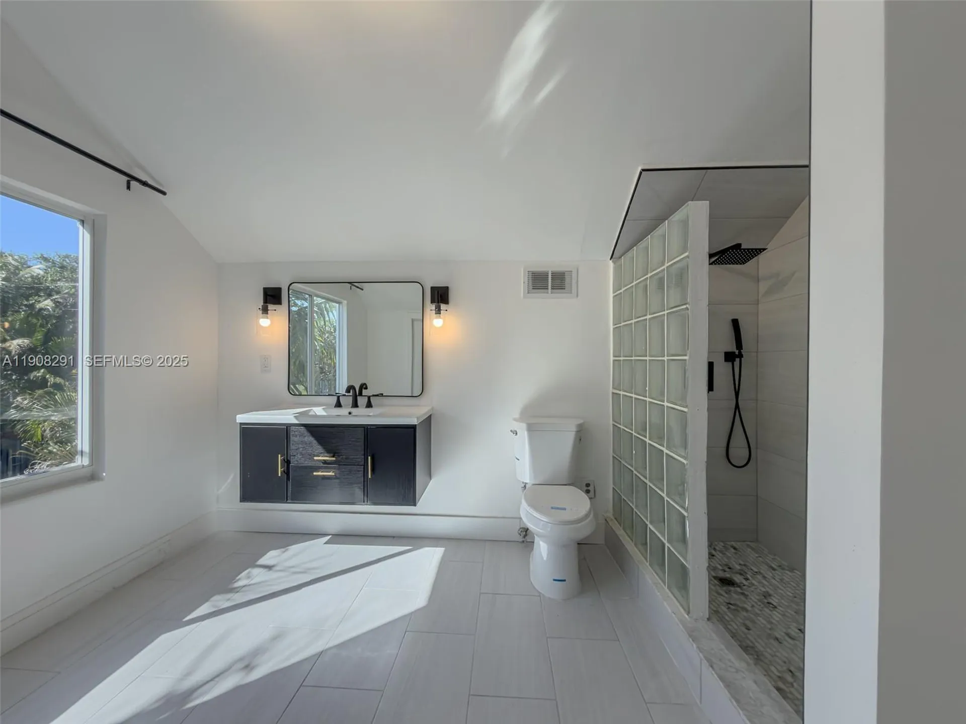 1813 SW 10th Street Fort Lauderdale FL 33312