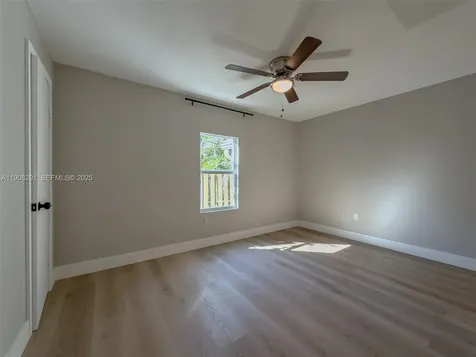 1813 SW 10th Street Fort Lauderdale FL 33312