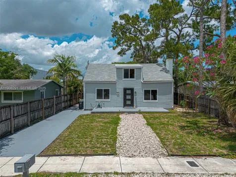 1813 SW 10th Street Fort Lauderdale FL 33312