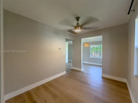 1813 SW 10th Street Fort Lauderdale FL 33312