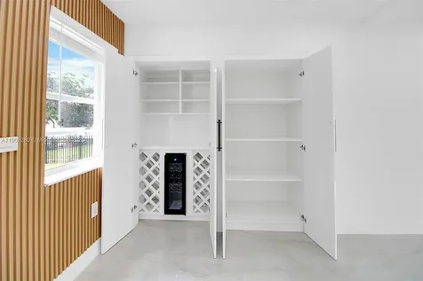 1130 NW 91st Street Miami FL 33150
