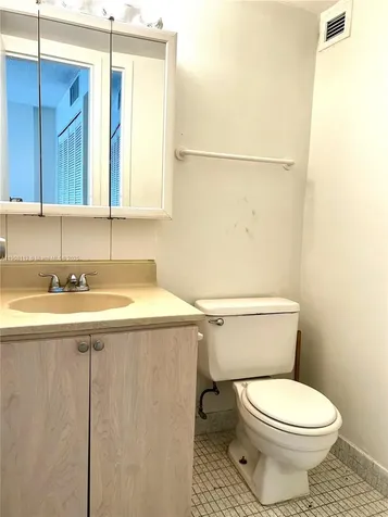 16909 N Bay Road Sunny Isles Beach FL 33160