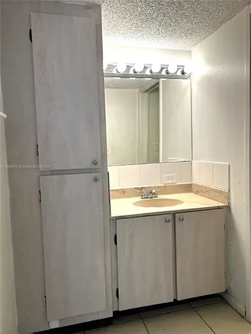 16909 N Bay Road Sunny Isles Beach FL 33160