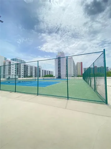 16909 N Bay Road Sunny Isles Beach FL 33160