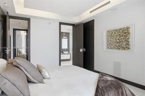 16001 Collins Avenue Sunny Isles Beach FL 33160