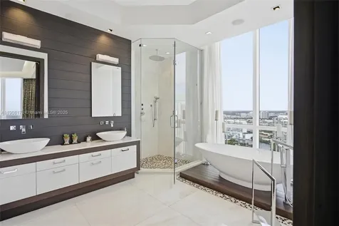 16001 Collins Avenue Sunny Isles Beach FL 33160