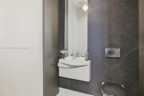 16001 Collins Avenue Sunny Isles Beach FL 33160