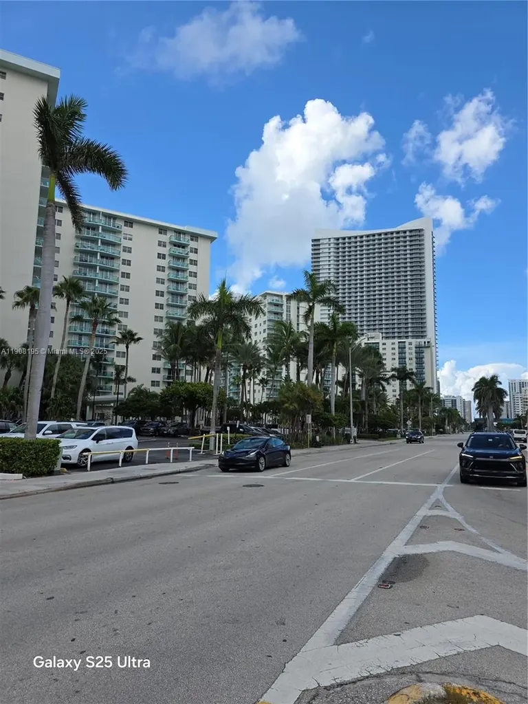 3725 S Ocean Drive Hollywood FL 33019
