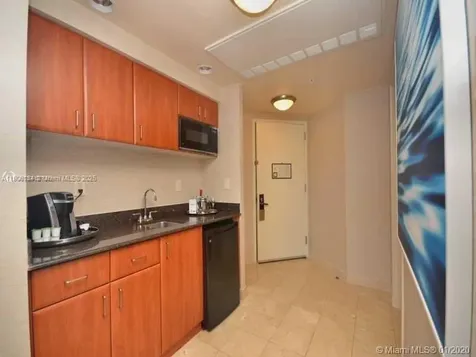 18001 Collins Avenue Sunny Isles Beach FL 33160