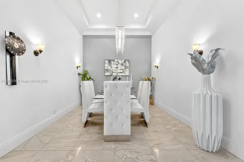 6313 Paradise Cove West Palm Beach FL 33411