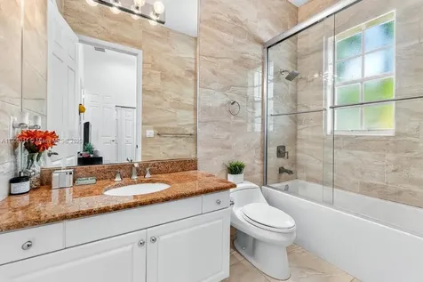 6313 Paradise Cove West Palm Beach FL 33411