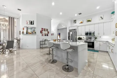 6313 Paradise Cove West Palm Beach FL 33411