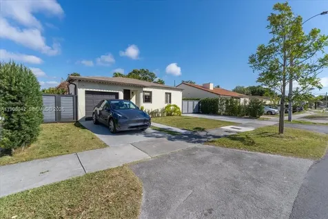 3121 SW 20th Street Miami FL 33145