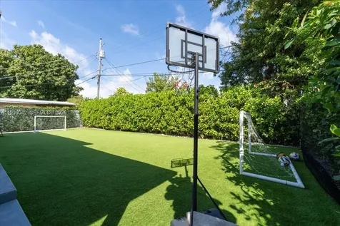 3121 SW 20th Street Miami FL 33145