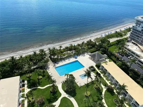 881 Ocean Drive Key Biscayne FL 33149