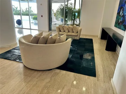 881 Ocean Drive Key Biscayne FL 33149