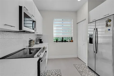 4608 NW 83rd Parkway Doral FL 33166