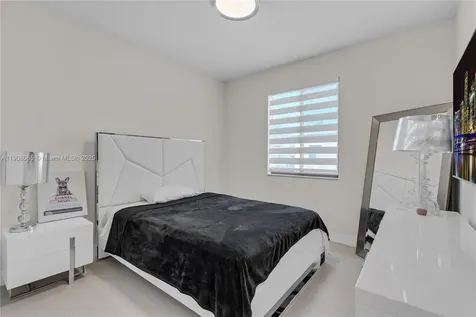4608 NW 83rd Parkway Doral FL 33166