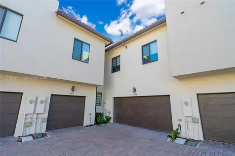 4608 NW 83rd Parkway Doral FL 33166