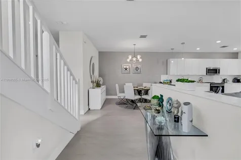 4608 NW 83rd Parkway Doral FL 33166