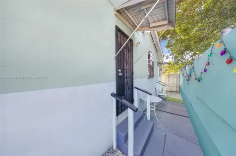 1334 SW 4th Street Miami FL 33135