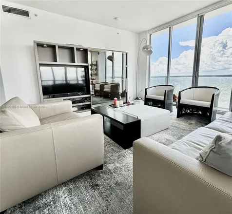 79 SW 12th Street Miami FL 33130