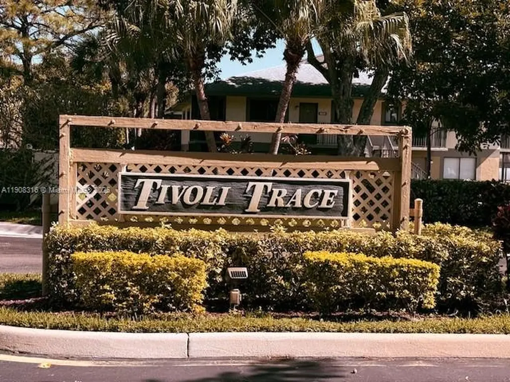 677 Trace Circle Deerfield Beach FL 33441