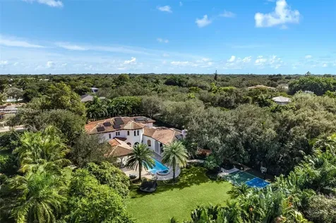 8900 SW 62nd Court Pinecrest FL 33156