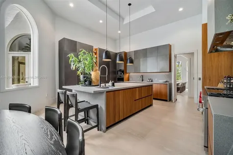 8900 SW 62nd Court Pinecrest FL 33156