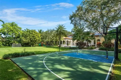 8900 SW 62nd Court Pinecrest FL 33156
