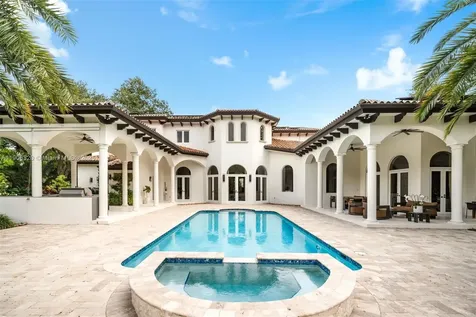 8900 SW 62nd Court Pinecrest FL 33156
