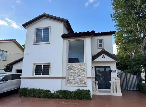 12663 NW 8th Way Miami FL 33182