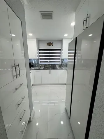 12663 NW 8th Way Miami FL 33182