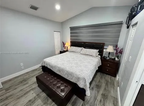 12663 NW 8th Way Miami FL 33182