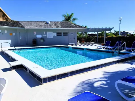 150 Smallwood Drive #147 Other City - In The State Of Florida FL 34138